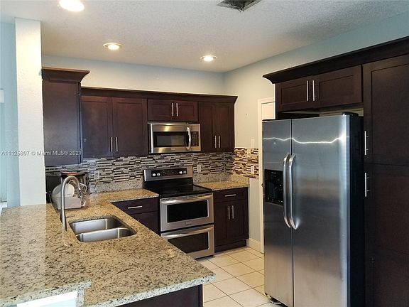 3rd image of 6012 Red Plum Ct