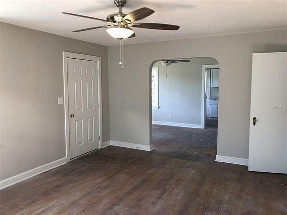 4th image of 2802 Carolina Ave
