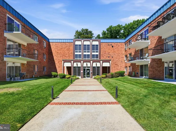 120 N Bethlehem Pike APT B303, Fort Washington, PA 19034