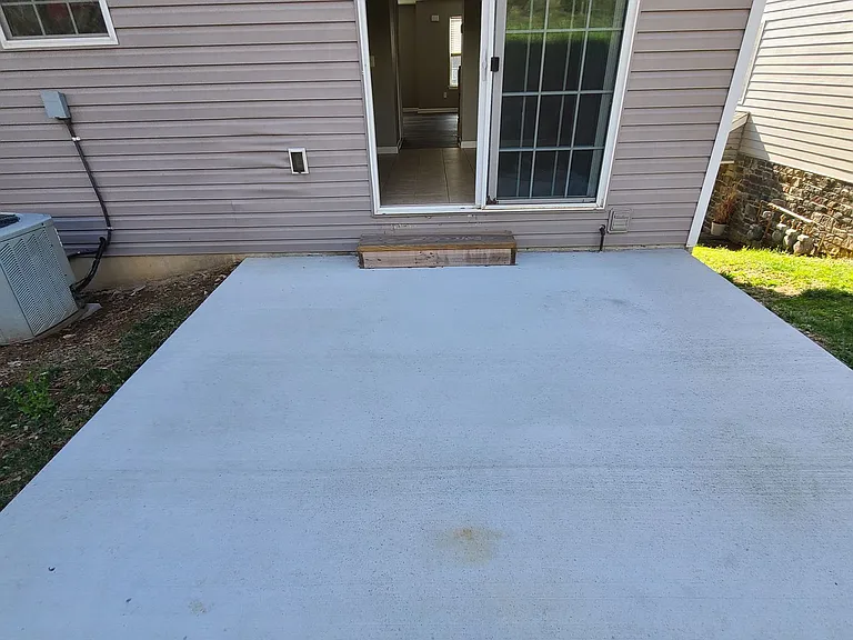 230 Crown Ct — Photo 17