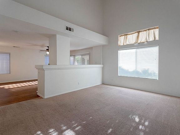 3rd image of 8379 Rockefeller St