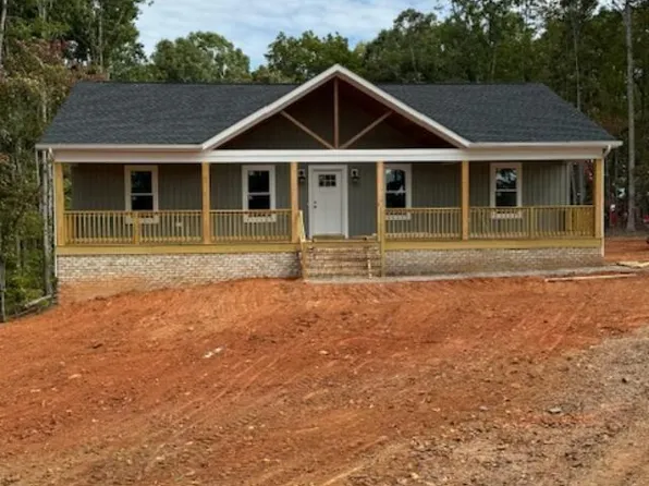 2754 Police Tower Rd, Appomattox, VA 24522