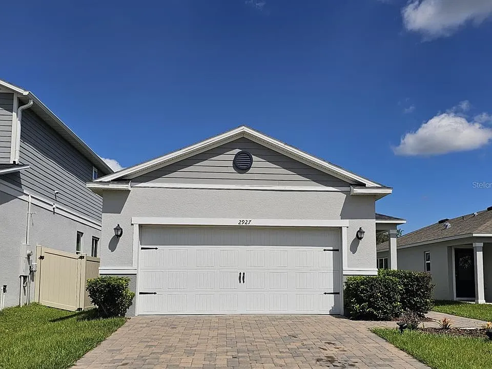 2927 Sanctuary Dr