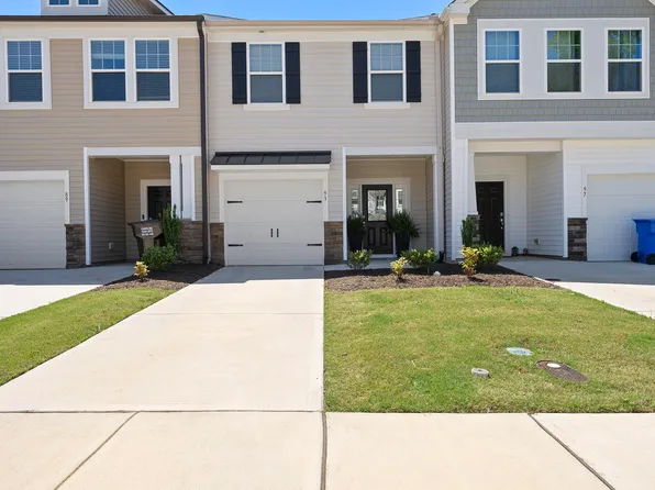 93 Begonia St, Angier, NC 27501