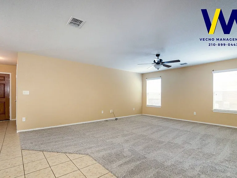 437 Auburn Park — Photo 3