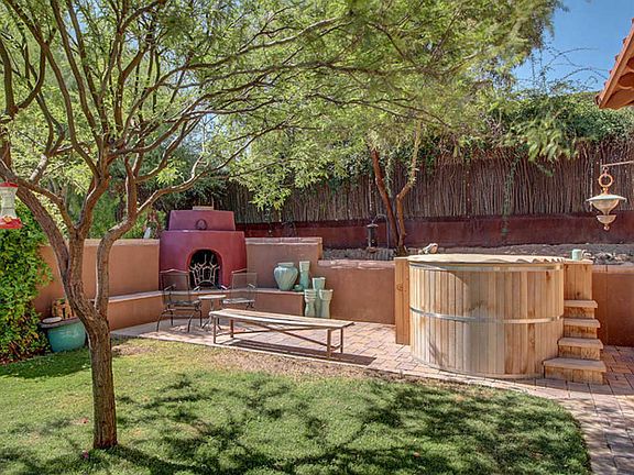 3rd image of 3056 E Placita Aldea Linda