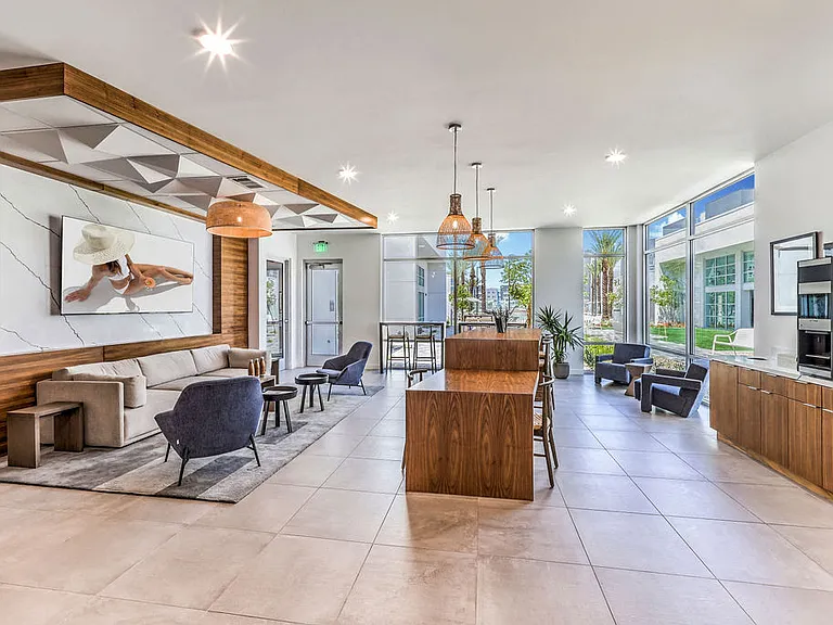 Ariva Luxury Residences — Photo 13