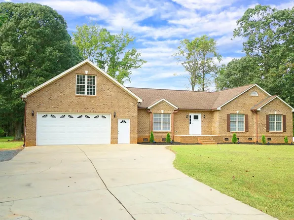 604 S Chavis St, Franklinton, NC 27525