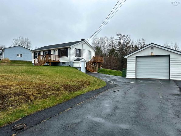 1765 Beaver Bank Rd, Beaver Bank, NS B4G 1C9