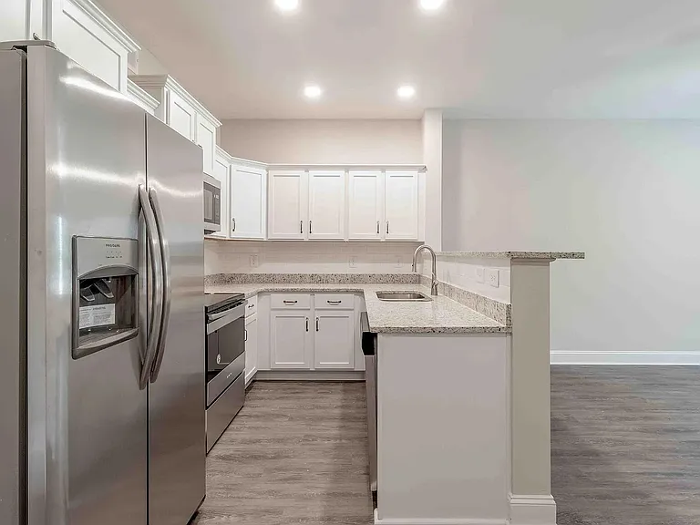 287 Smithson Ln #D — Photo 11