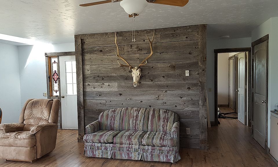 1st image of 31 Brakke Ln