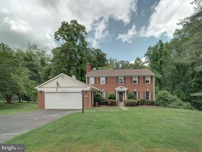 1203 Forestville Dr, Great Falls, VA, 22066