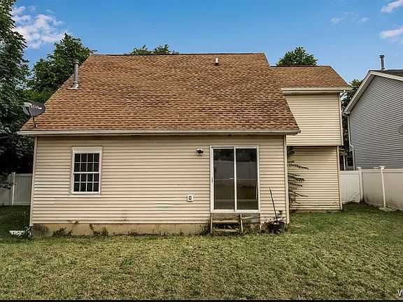 2nd image of 264 Glenwood Ave #265