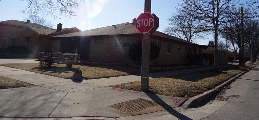 2nd image of 6901 W Fiebrantz Ave