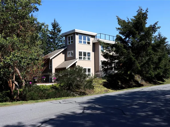 967 Osprey Dr, North Cowichan, BC V9L 5S9