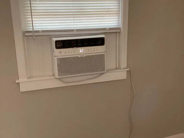 2200 Rebecca St #11 — Photo 9