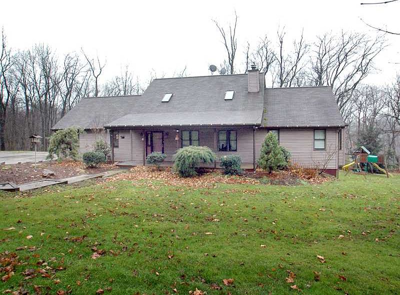 1st image of 133 Dalton Ln