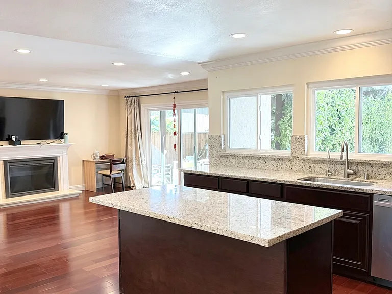 1519 Casa De Ponselle — Photo 12