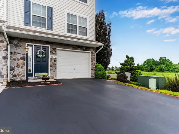 3570 Pinecrest Ct, Fayetteville, PA 17222