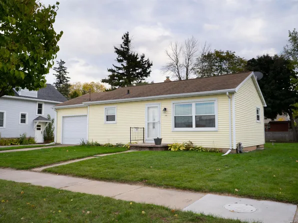 1517 W Rogers Ave, Appleton, WI 54914