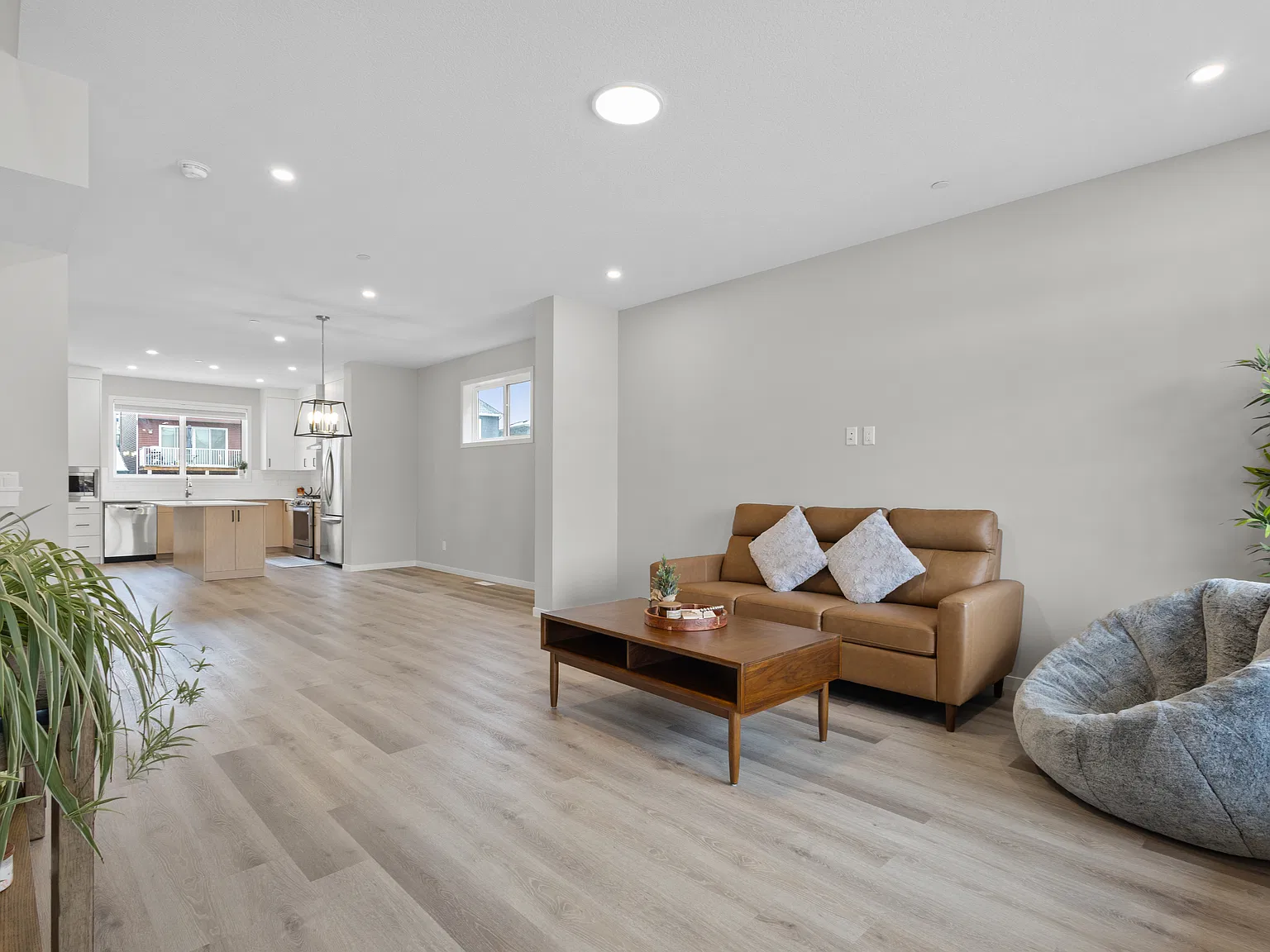 20 Royston Ter NW — Photo 4