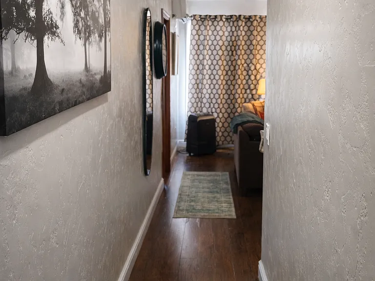 22 W Main St #STUDIO — Photo 9