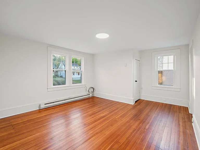 518 Riverland Rd SE — Photo 4