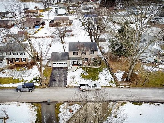 2nd image of 251 Oberlin Dr