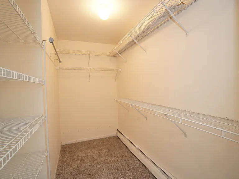 337 N Carter St #202 — Photo 10