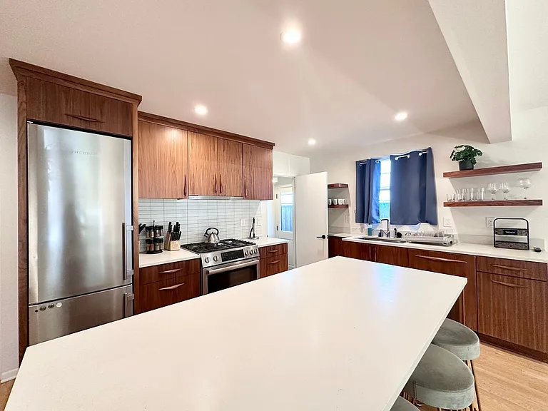 Lovely Duplex NE Portland - 2 bed, 1 bath w/Garage! — Photo 12