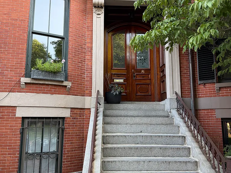 16 Union Park #4 — Photo 1