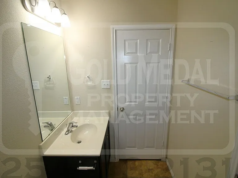 604 Cody James Dr — Photo 21
