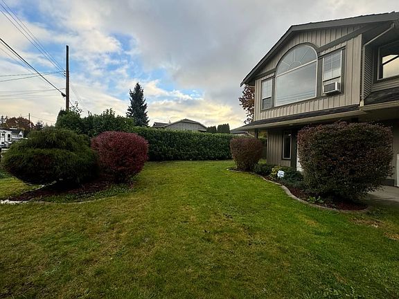 2nd image of 20220 Chigwell St