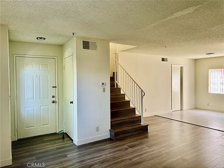100 S Chapel Ave #D — Photo 8