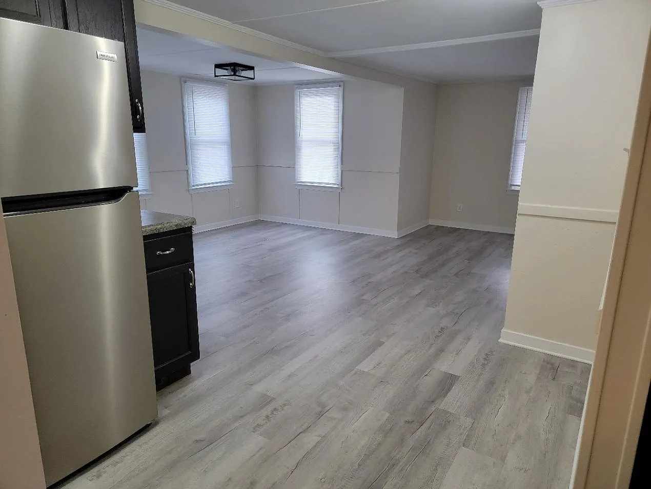 4 bed, 1616 sqft, $2,400 — Photo 4