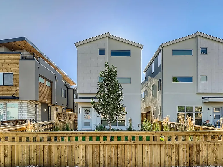 1456 N Zenobia St — Photo 1