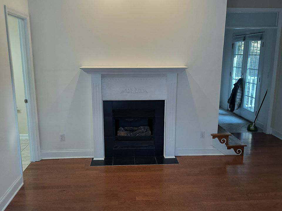 1st image of 222 Oliver St #1