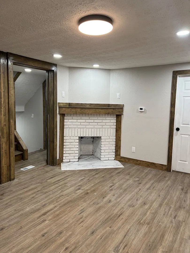 17114 Lipton Ave — Photo 2