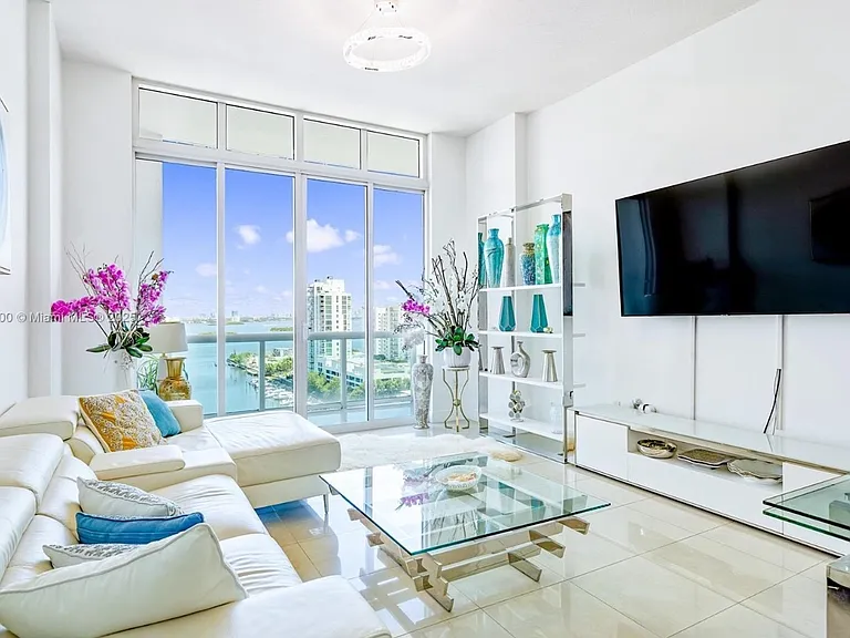 7900 Harbor Island Dr #Penthouse 14 — Photo 16