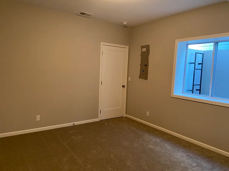 16176 Fontana St — Photo 17