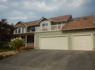 451 S 28th Ave, Cornelius, OR 97113