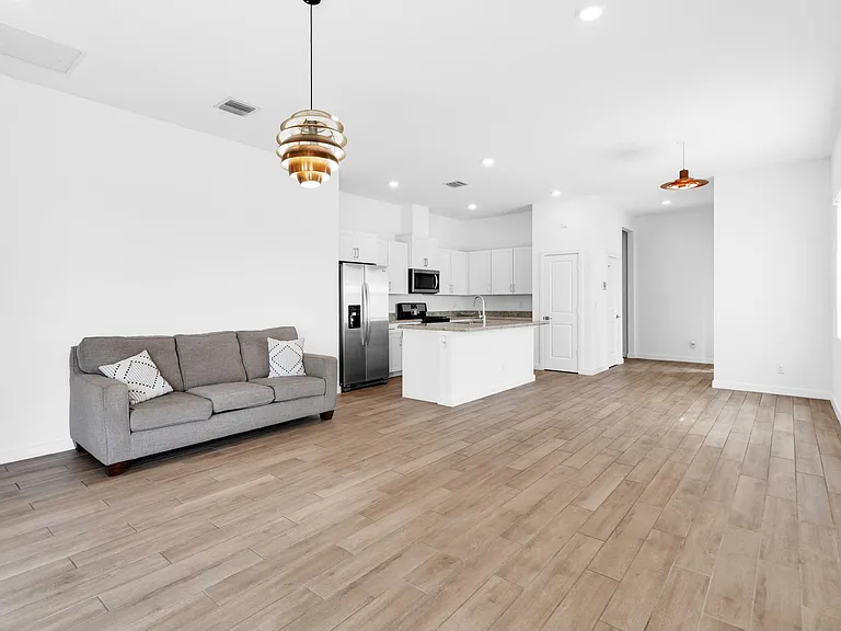 19742 Weathervane Way — Photo 14