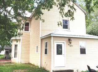 518 W 2nd St, Beardstown, IL 62618