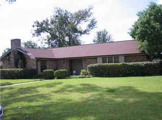 612 Sunset Dr, Bay Saint Louis, MS 39520