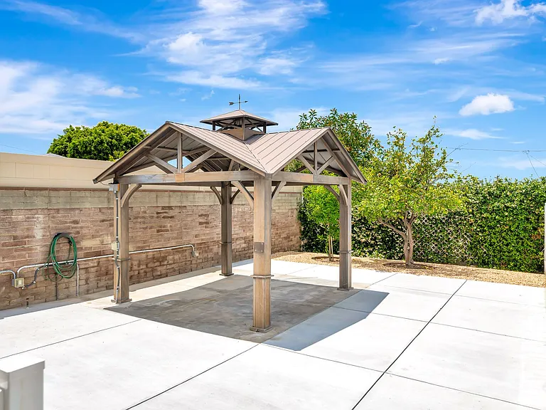 10951 Whitegate Ave — Photo 39