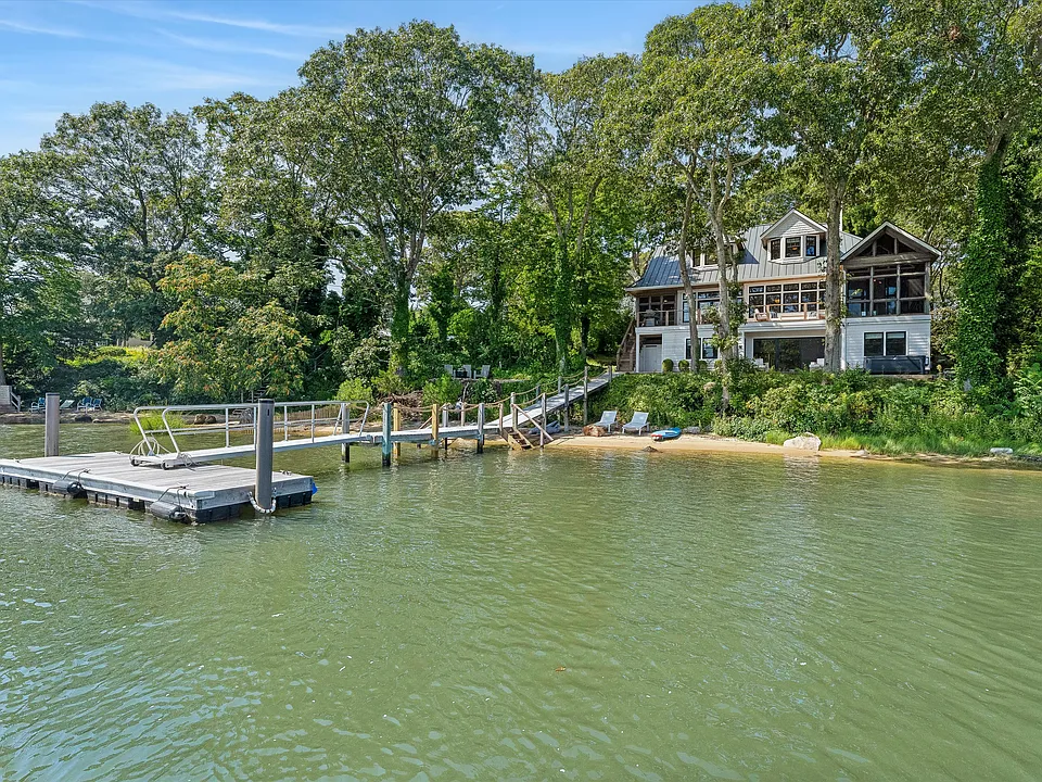 100 Cliff Dr