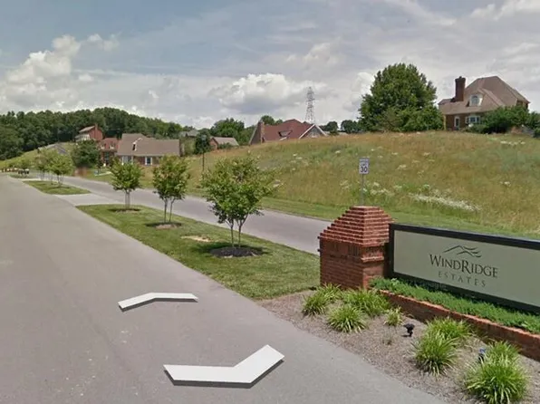 1000 Windridge Dr, Kingsport, TN 37660