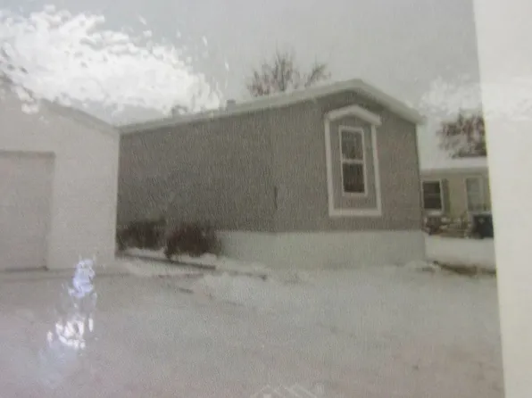 6013 S Bremerton Pl, Sioux Falls, SD 57106