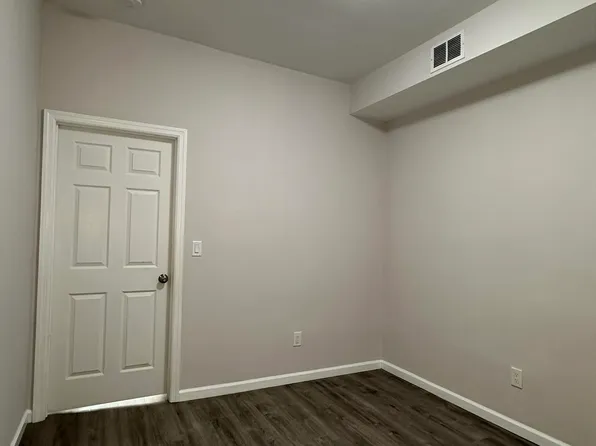 38 Clendenny Avenue image 12 of 18