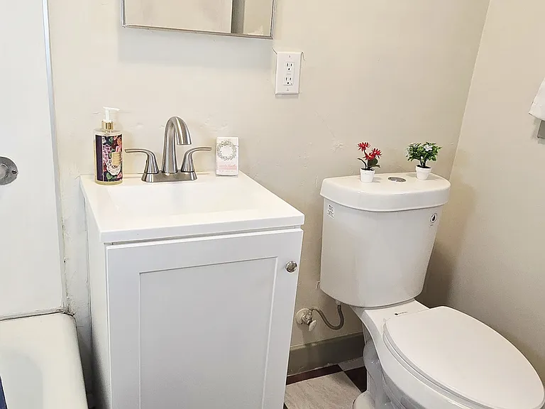 2533 Castro Way #4 — Photo 20